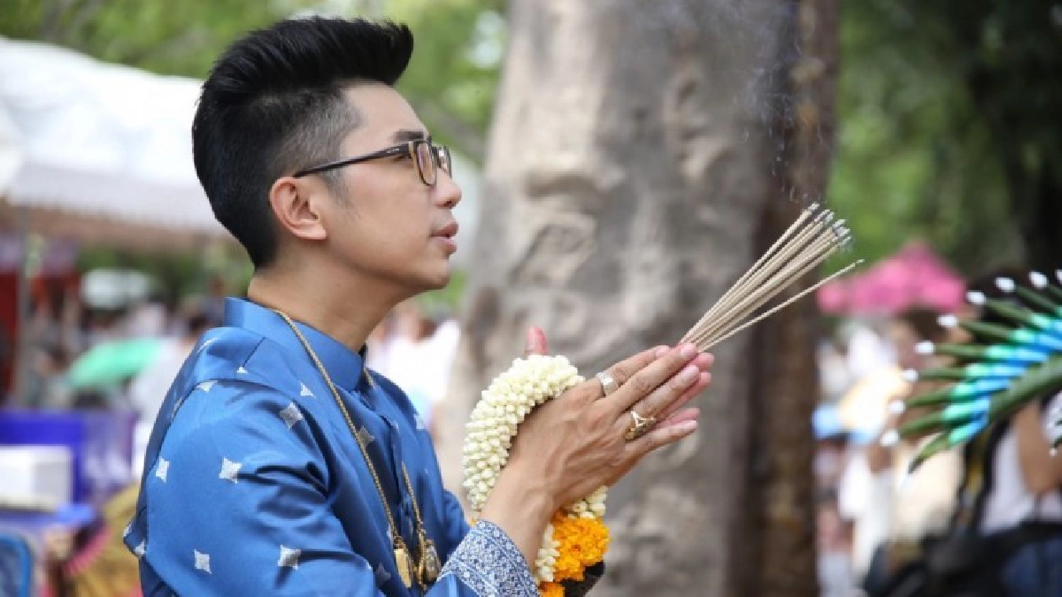 จัดบวงสรวงเทพพระคลังปลดหนี้กรรมแผ่นดิน จัดบวงสรวงเทพพระคลังปลดหนี้กรรมแผ่นดิน