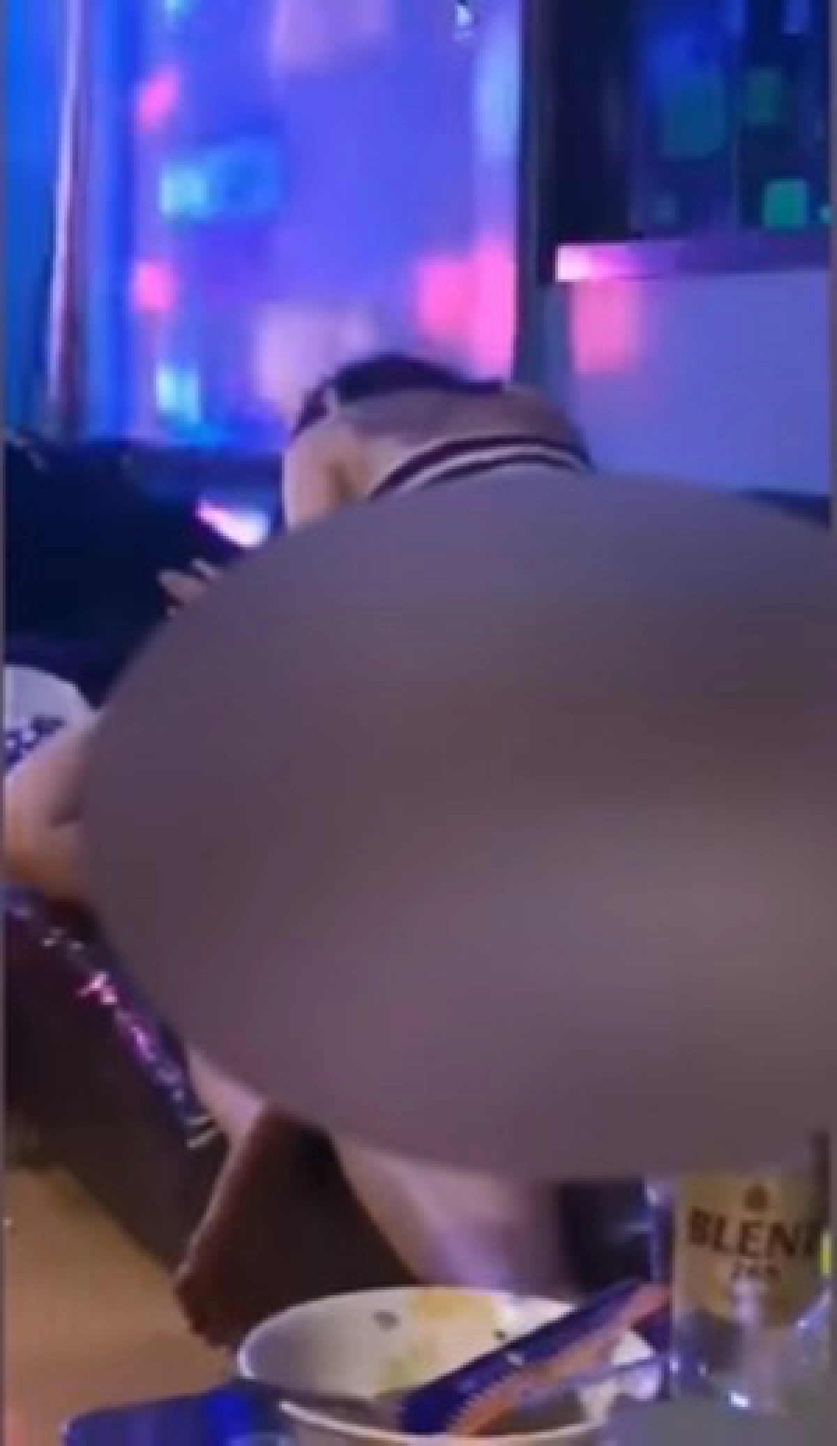 (คลิป) ก๊วนปาร์ตี้บางบัวทอง แจ้งจับ พริตตี้เดียร์ ลักทรัพย์