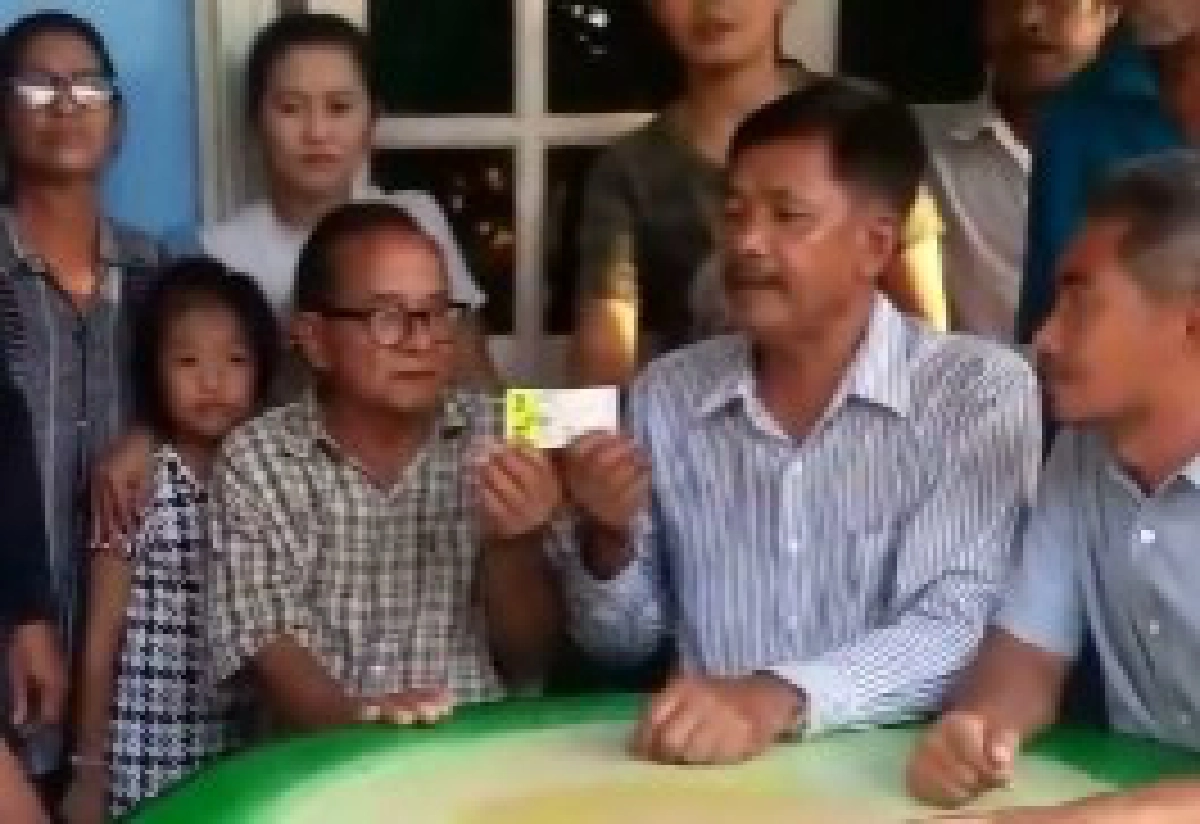 ชาวประมง ถูกรางวัลที่ 1 รับเละ 12 ล้าน หลังรอมานาน 20 ปี