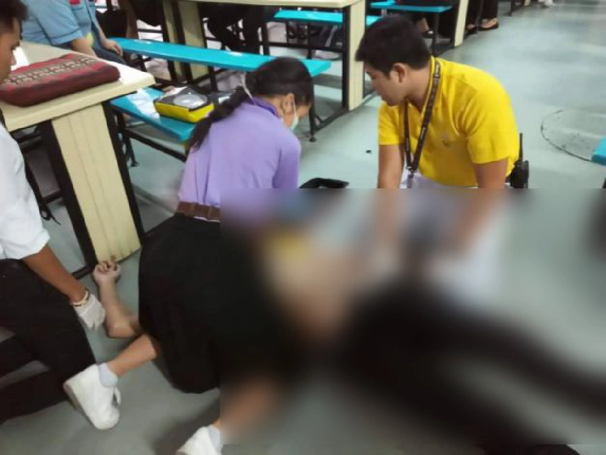 นศ.หญิงทำ CPR ให้กับเพื่อน นศ.หมดสติ กลางโรงอาหาร