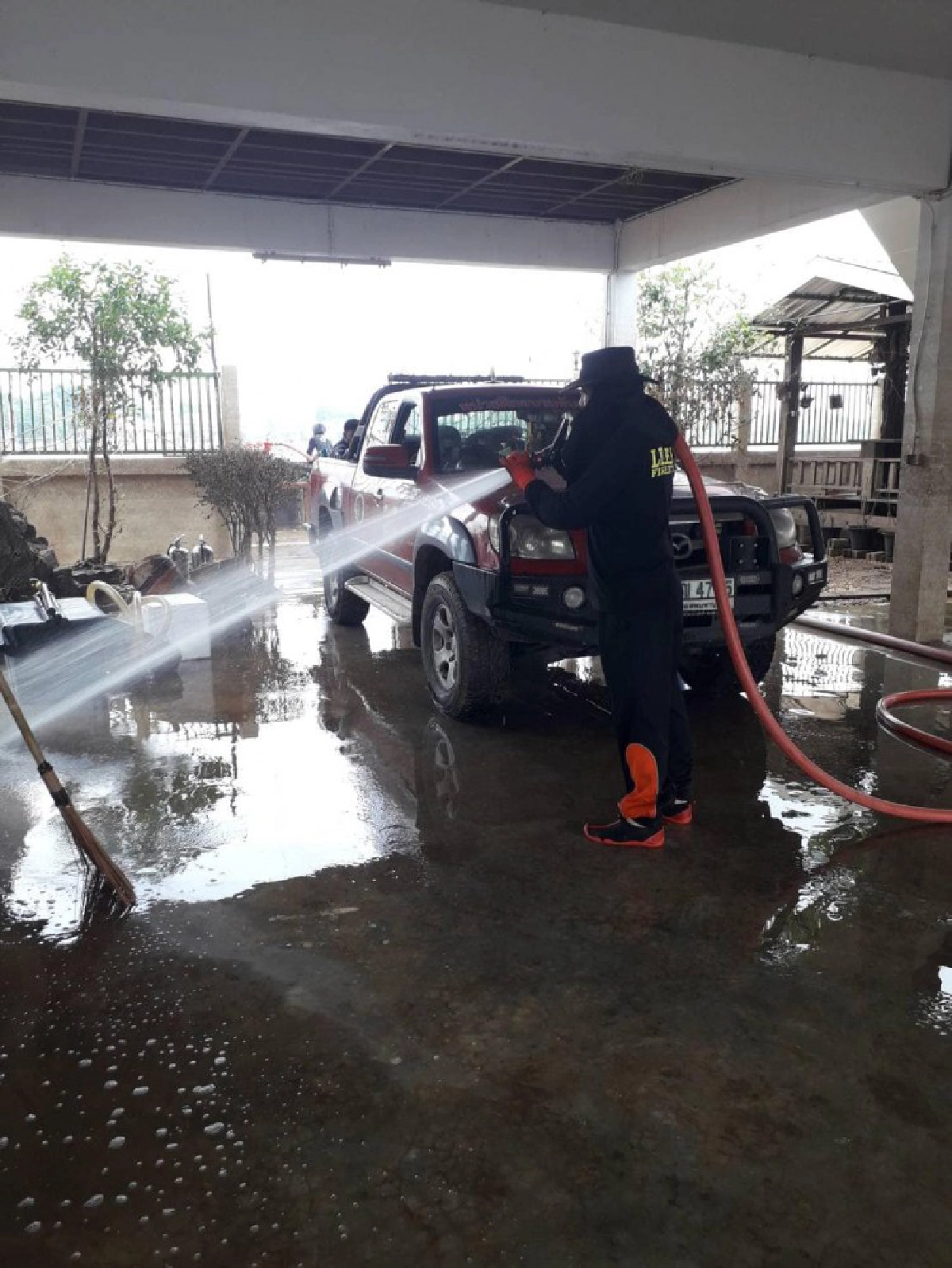 สาวโพสต์ซึ้ง น้ำใจยิ่งใหญ่กว่าน้ำท่วม