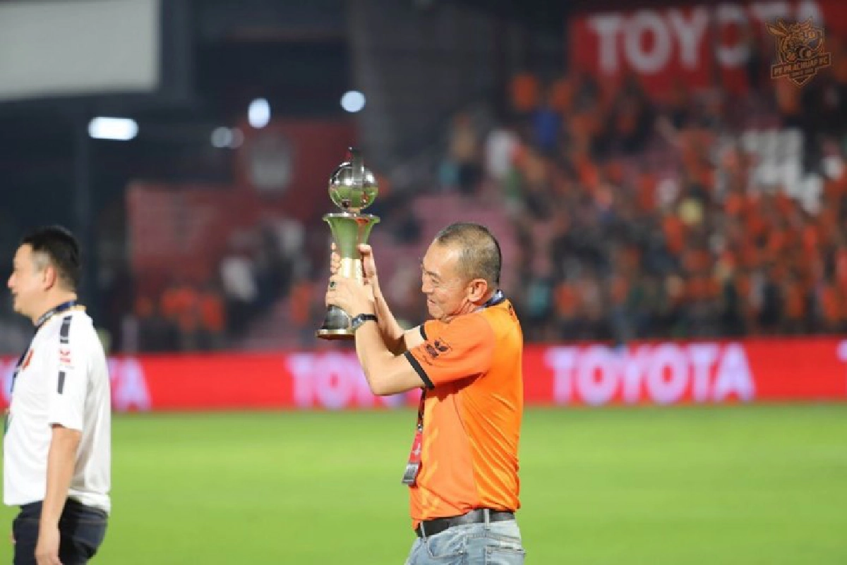 คนกันเอง ปีทอง 'เสี่ยต่อ' ปีทุกข์(ใจ) 'เนวิน'