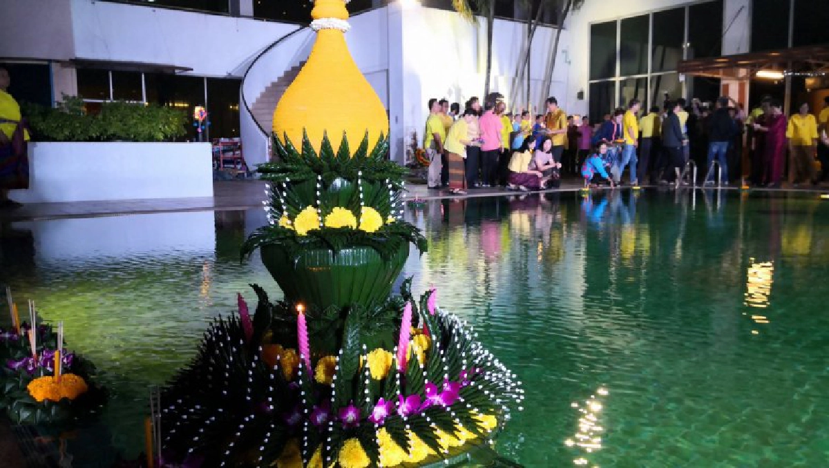 ชวนคนรุ่นใหม่.. ลอยประทีปบูชา ริมบึงแก่นนคร