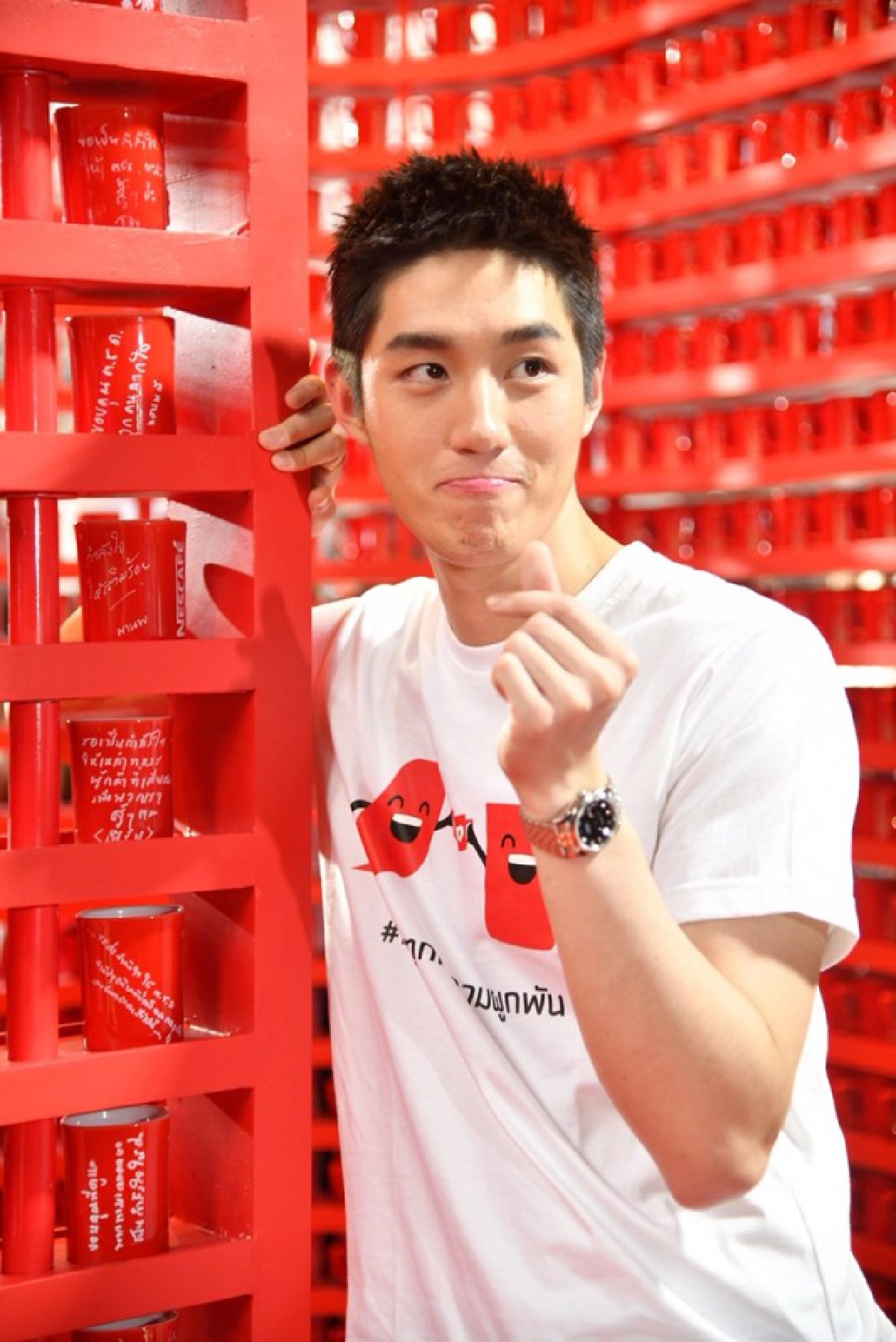 'เจมส์จิ-ต่อ' ส่งความห่วงใยให้ฮีโร่ปกป้องชายแดน