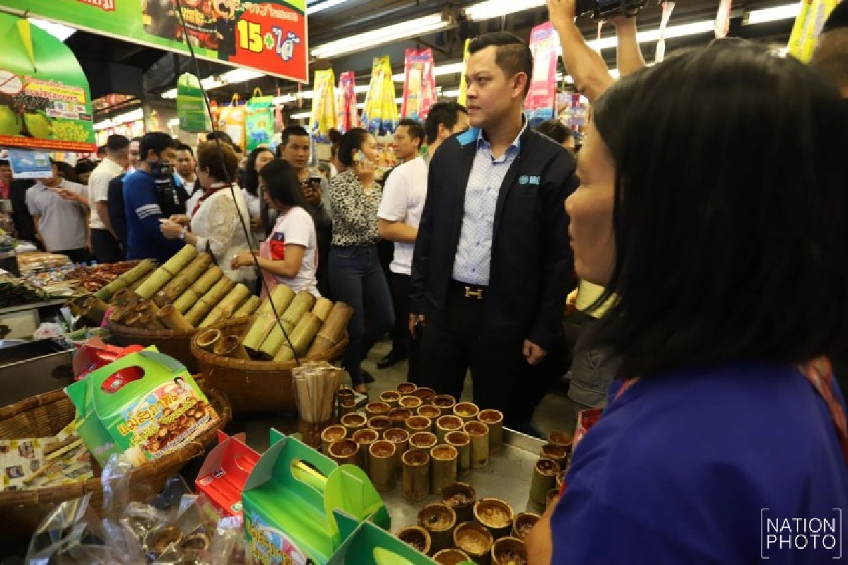 ธนกร เหน็บหญิงหน่อย-ช่อเดินตลาดบ้างอย่าจ้องแต่จะค้านลูกเดียว