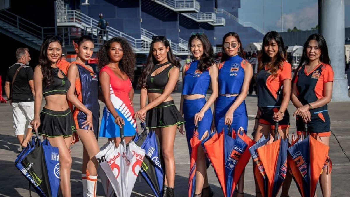 สาวสวยจาก PIT Lane Walk โมโตจีพี 2019 (ภาพชุด)