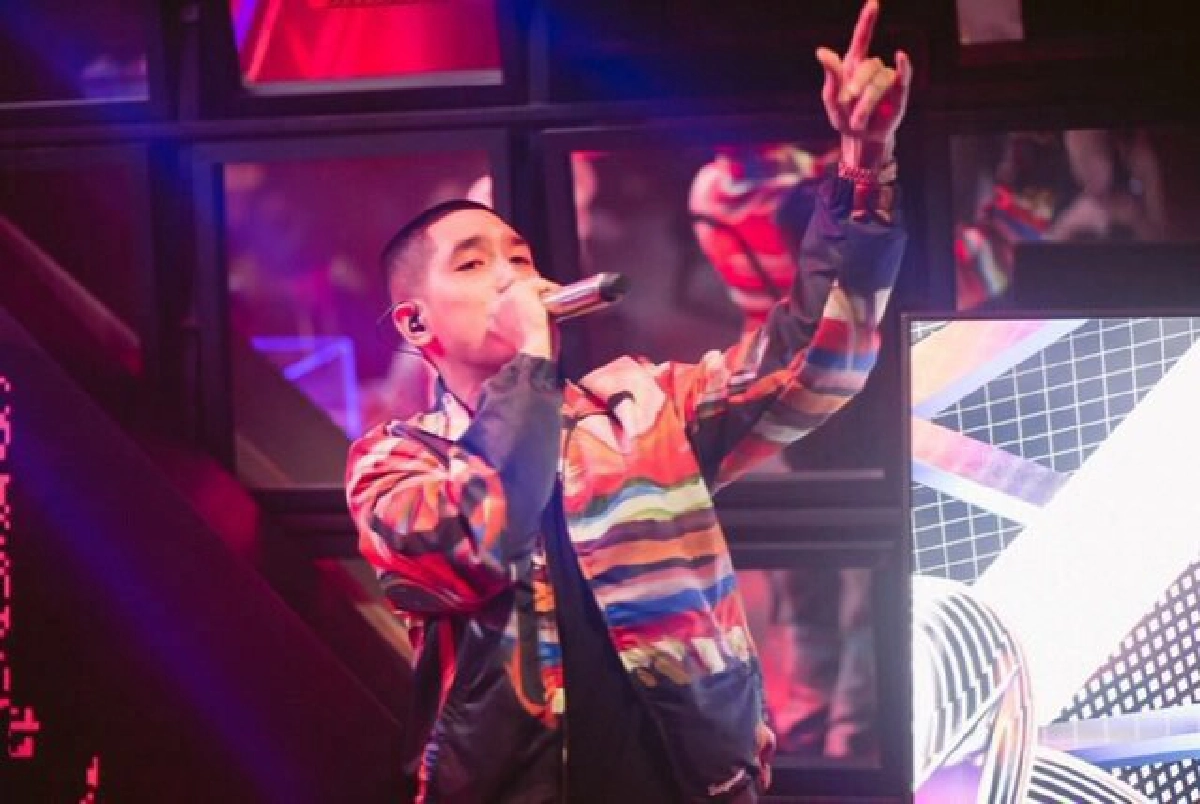 ว่าด้วยการผสมผสานครั้งใหม่ของยุคปัจจุบัน