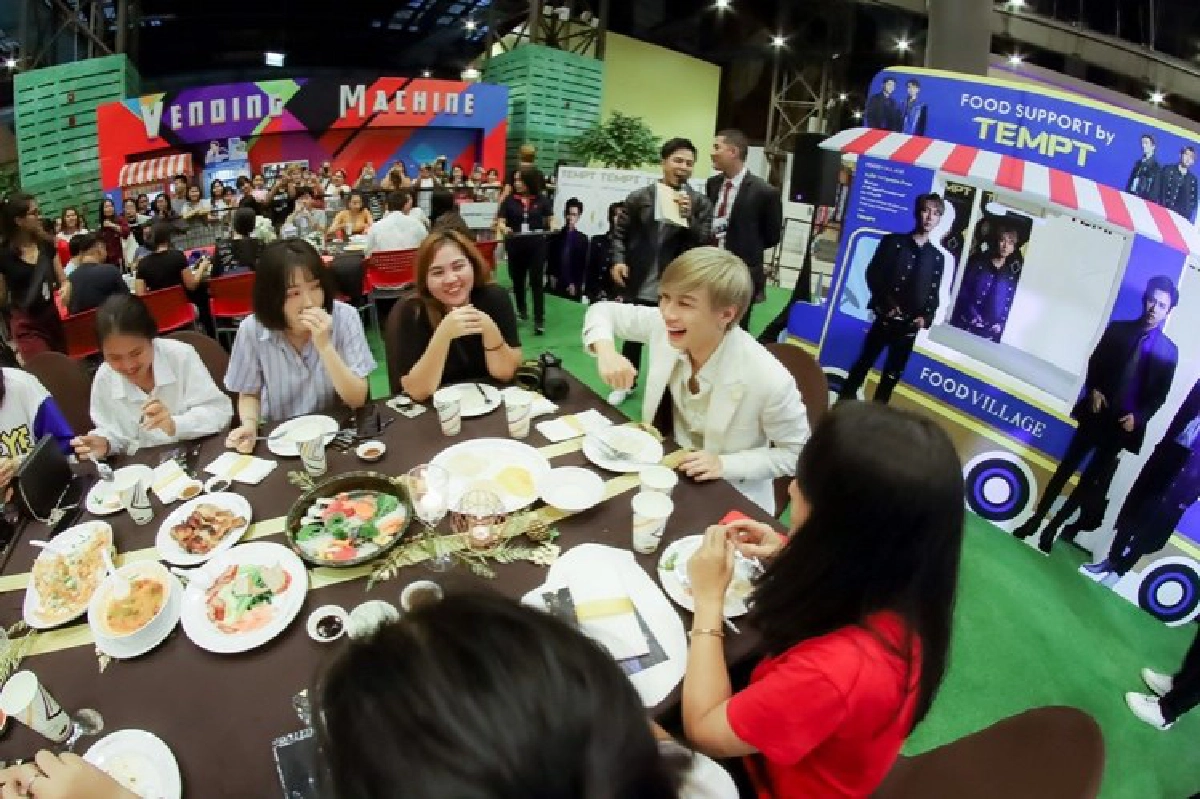 ศิลปินดัง TEMPT จัดดินเนอร์สุดเซอร์ไพร์ส  ขอบคุณแฟนๆ