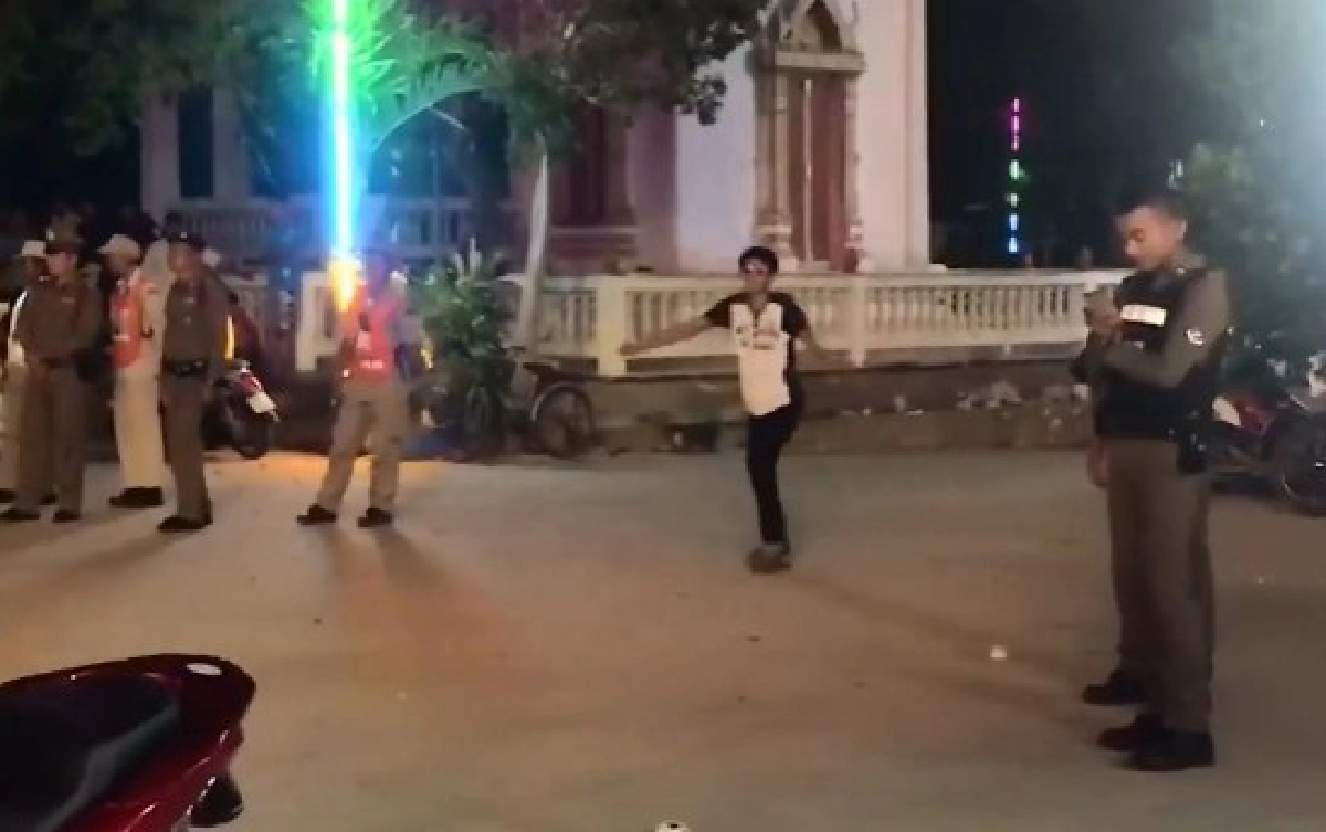 หนุ่มเต้นท่ากวนโอ๊ย กลางวงตำรวจ บอกเลยงานนี้ปลอดภัยยันจบ