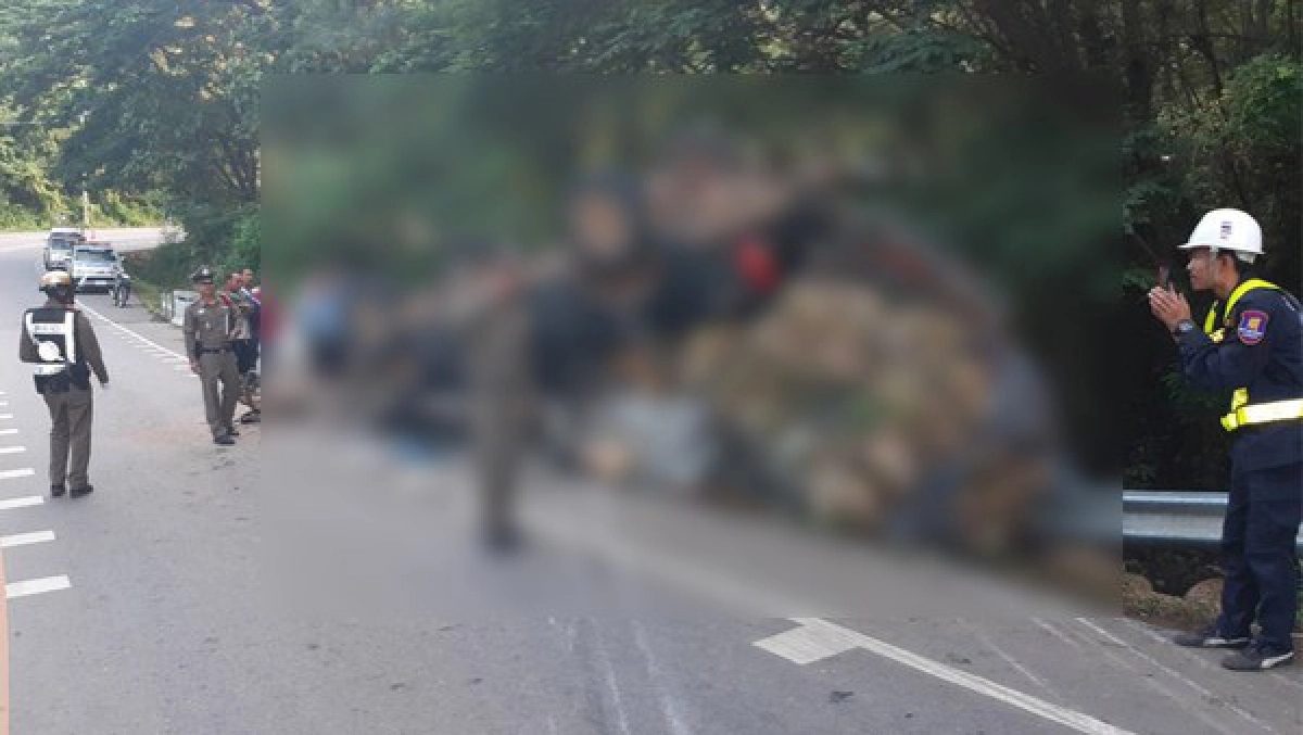 กระบะหลุดโค้งชนราวสะพาน แม่พร้อมลูกวัย3ขวบเสียชีวิต