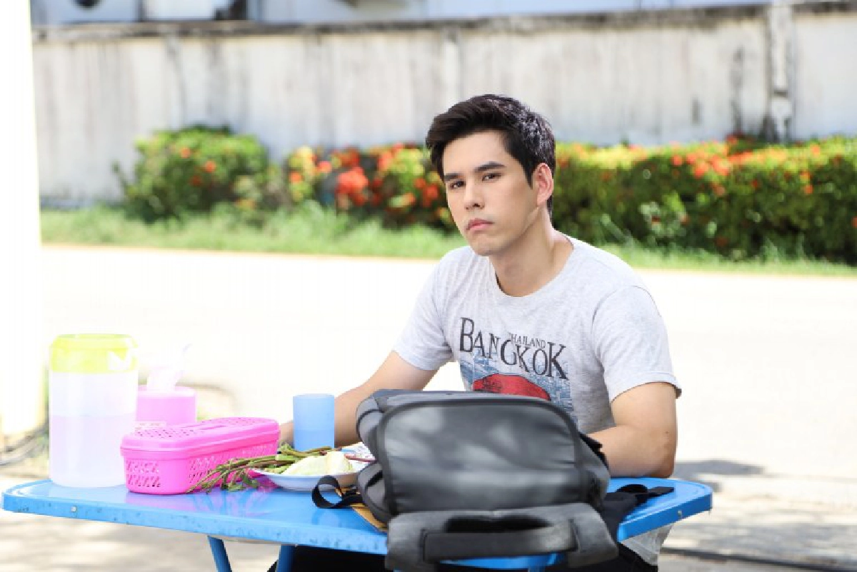 "อั๋น-อ้อม" ชวนคลายเครียด