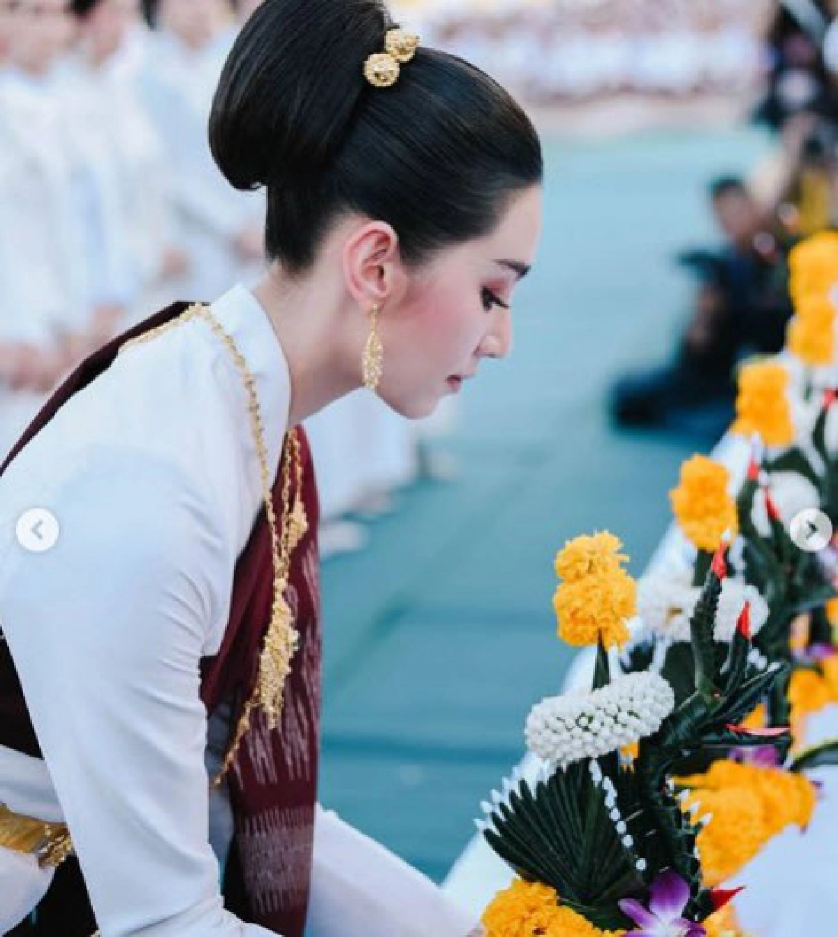 สะกดทุกสายตา เบลล่าโชว์ลีลาฟ้อนรำบวงสรวงบูชาพญานาค