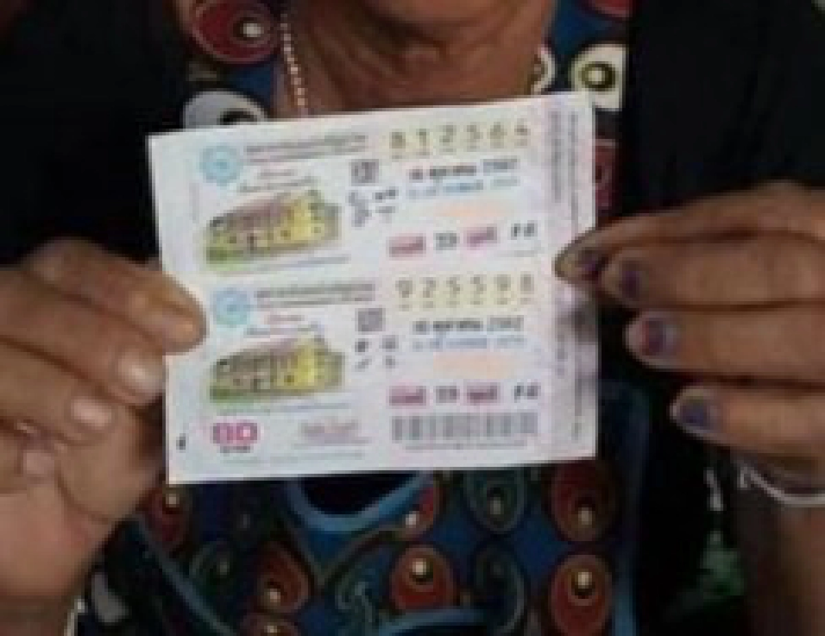 คุณยายอำเภอประโคนชัย ถูกรางวัลที่ 1 รับ 6 ล้าน