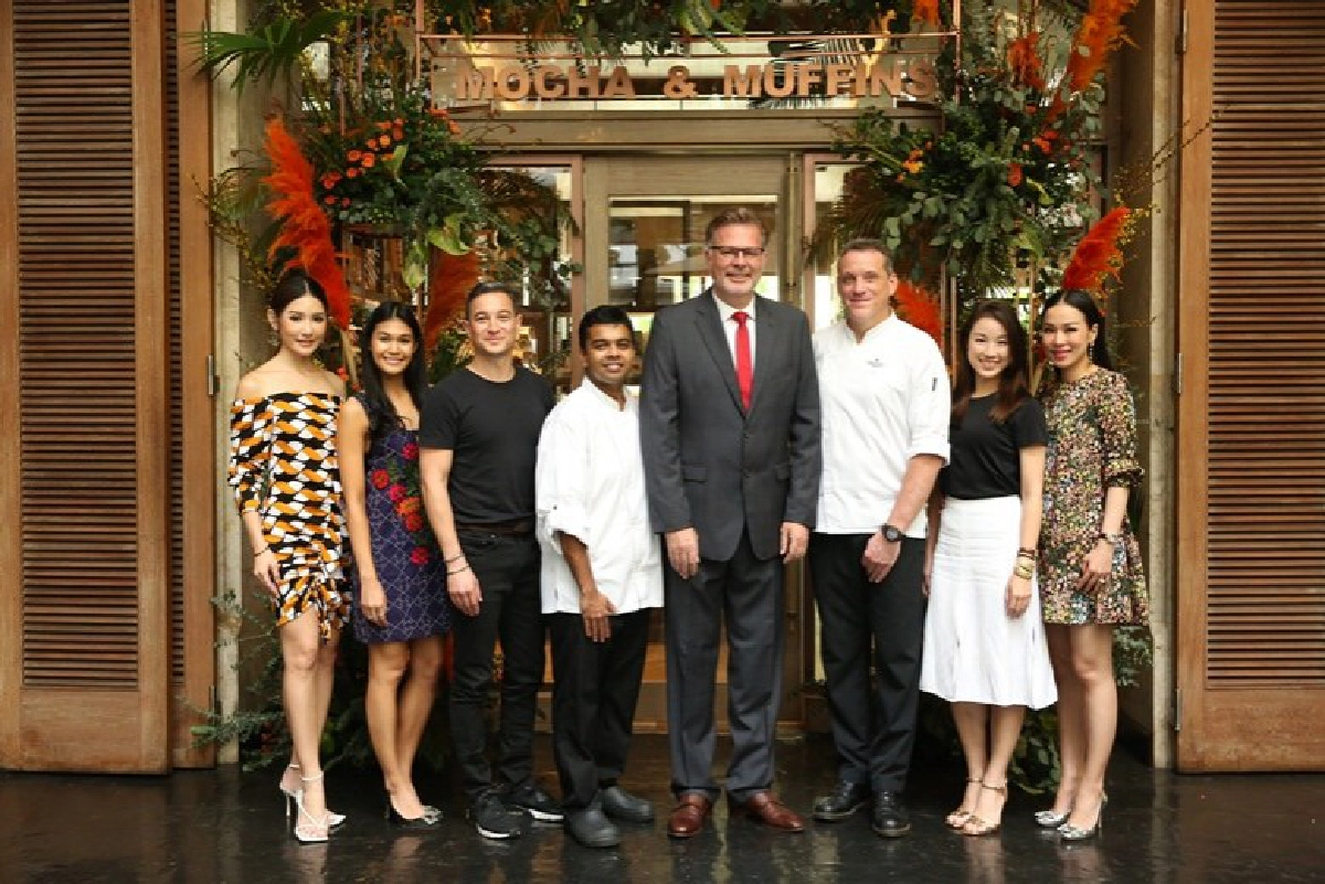 ชวนนางฟ้าขายของ