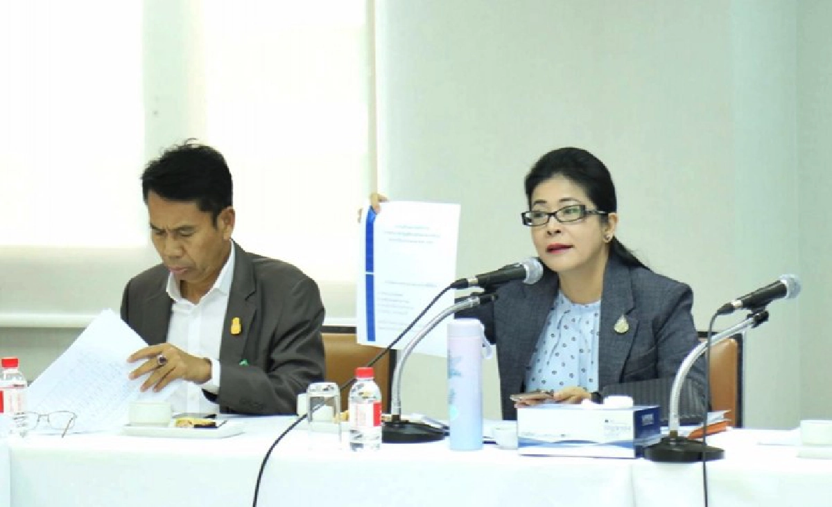 "สุดารัตน์" ติวเข้ม ส.ส.เพื่อไทย อภิปรายงบฯ 63