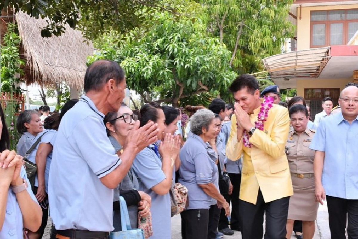 รมว.สธ. ชวนออกกำลังช่วยลดโรค อายุยืนยาว