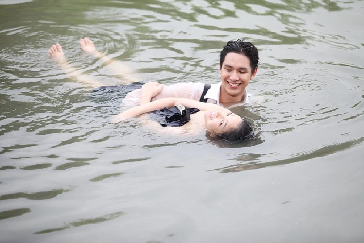 คุกกี้ มารยาแกล้งจมน้ำอ่อย โดนัท