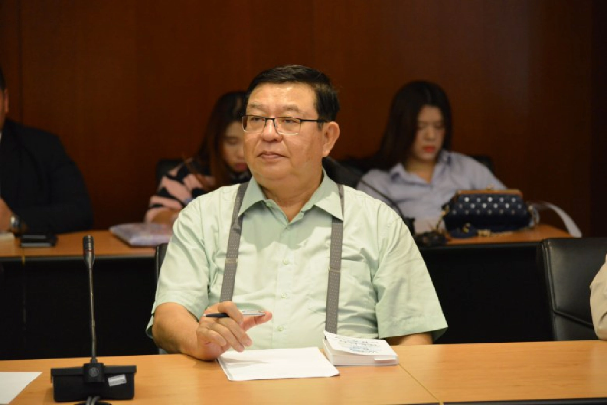 การเมืองกับทหารไทย เหตุสุดวิสัยหรือความจำเป็น?