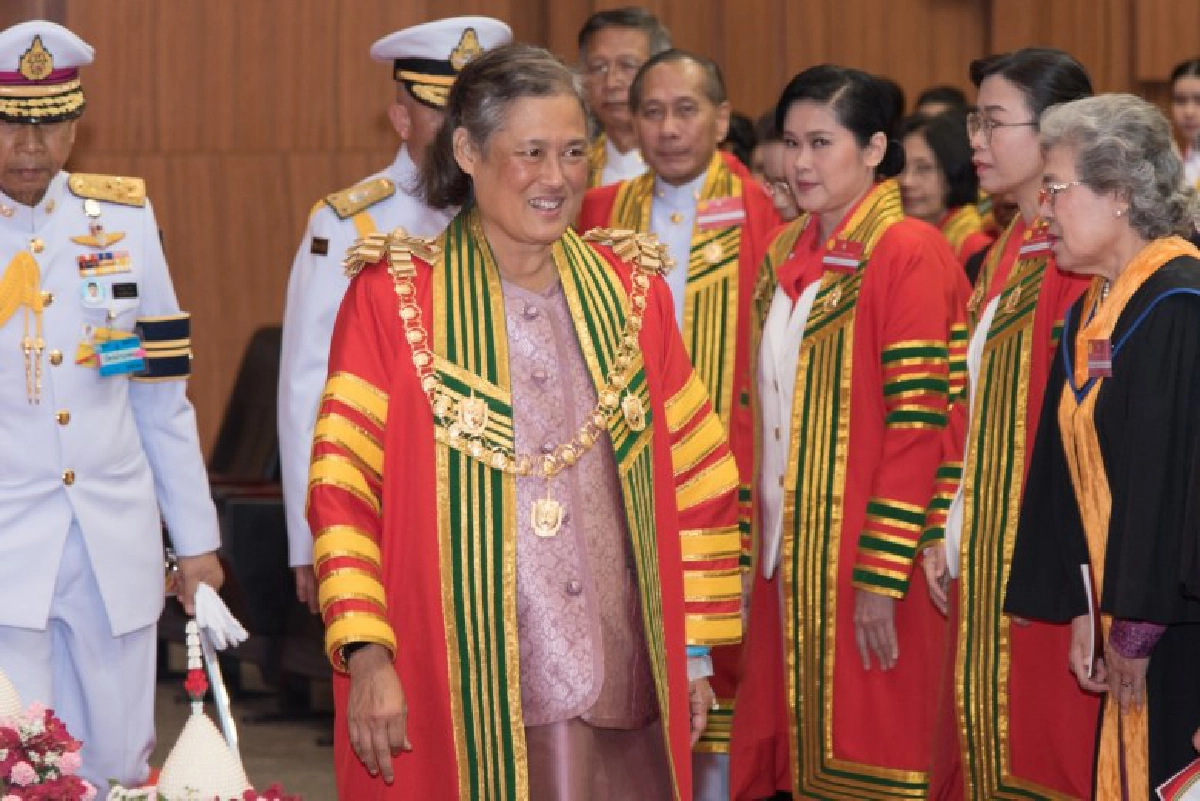 กรมสมเด็จพระเทพฯ พระราชทานปริญญาบัตร พยาบาลศาสตรบัณฑิต