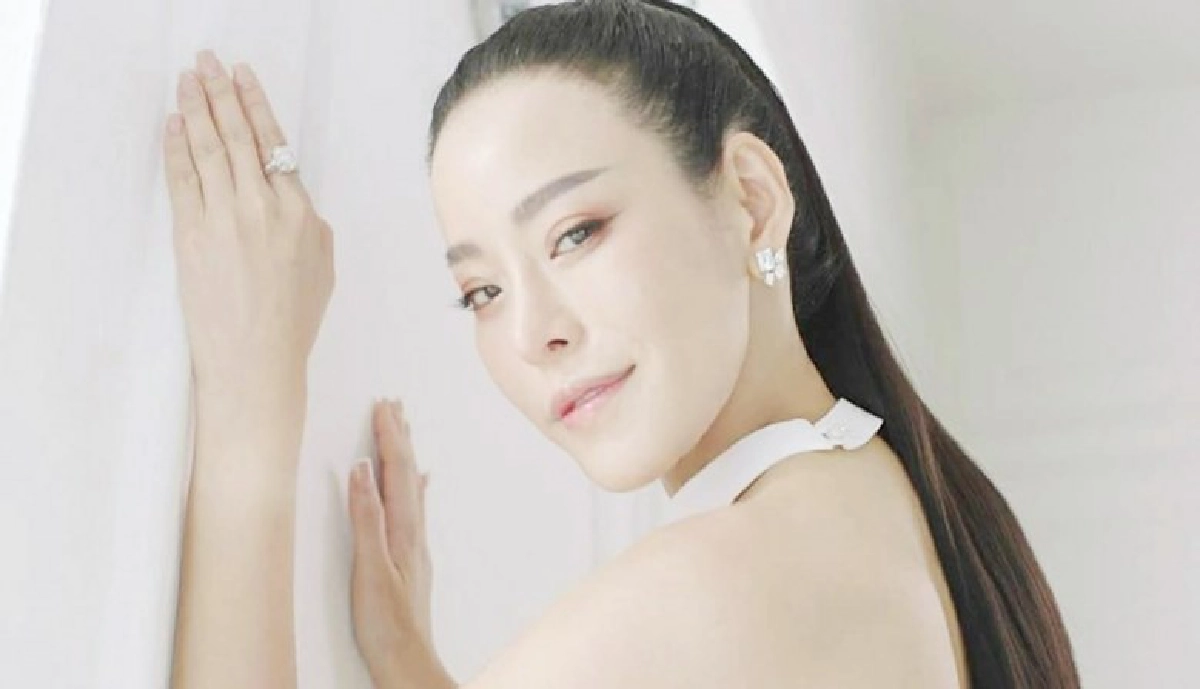 เม้าท์นอกจอ