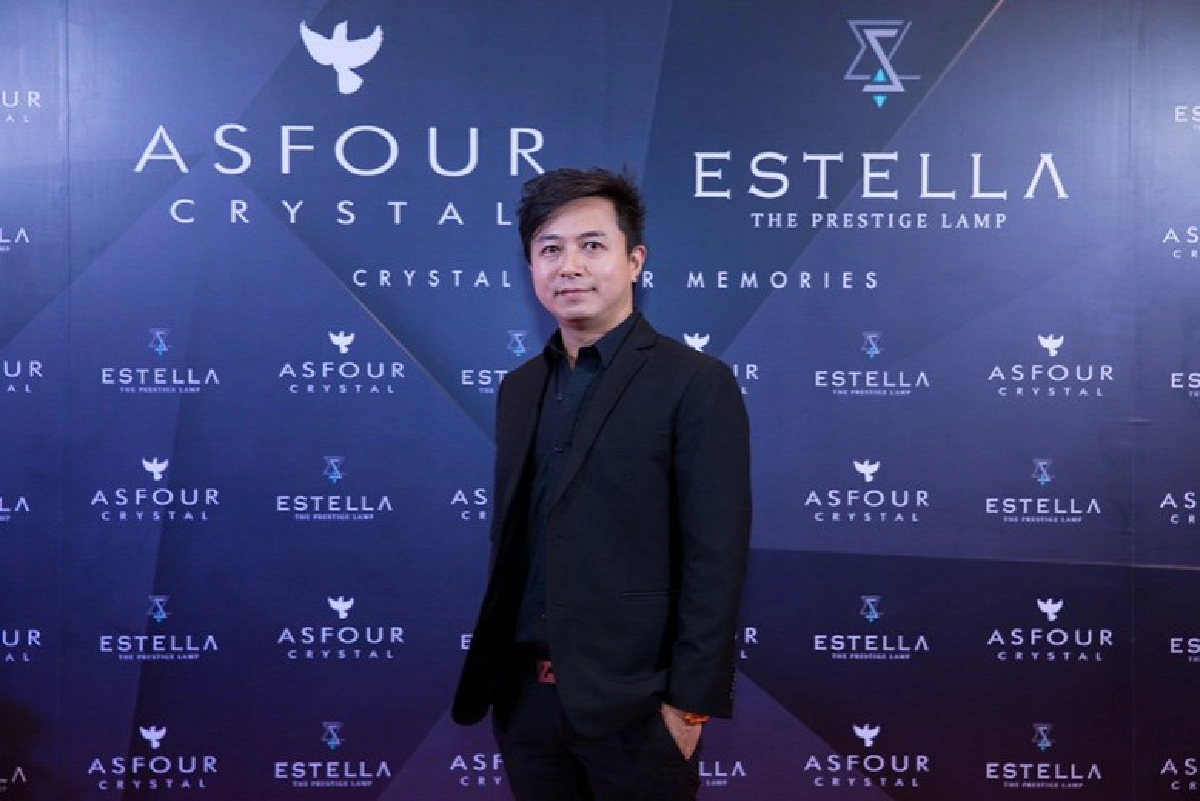 โคมไฟหรูส่องประกายความทรงจำล้ำค่า