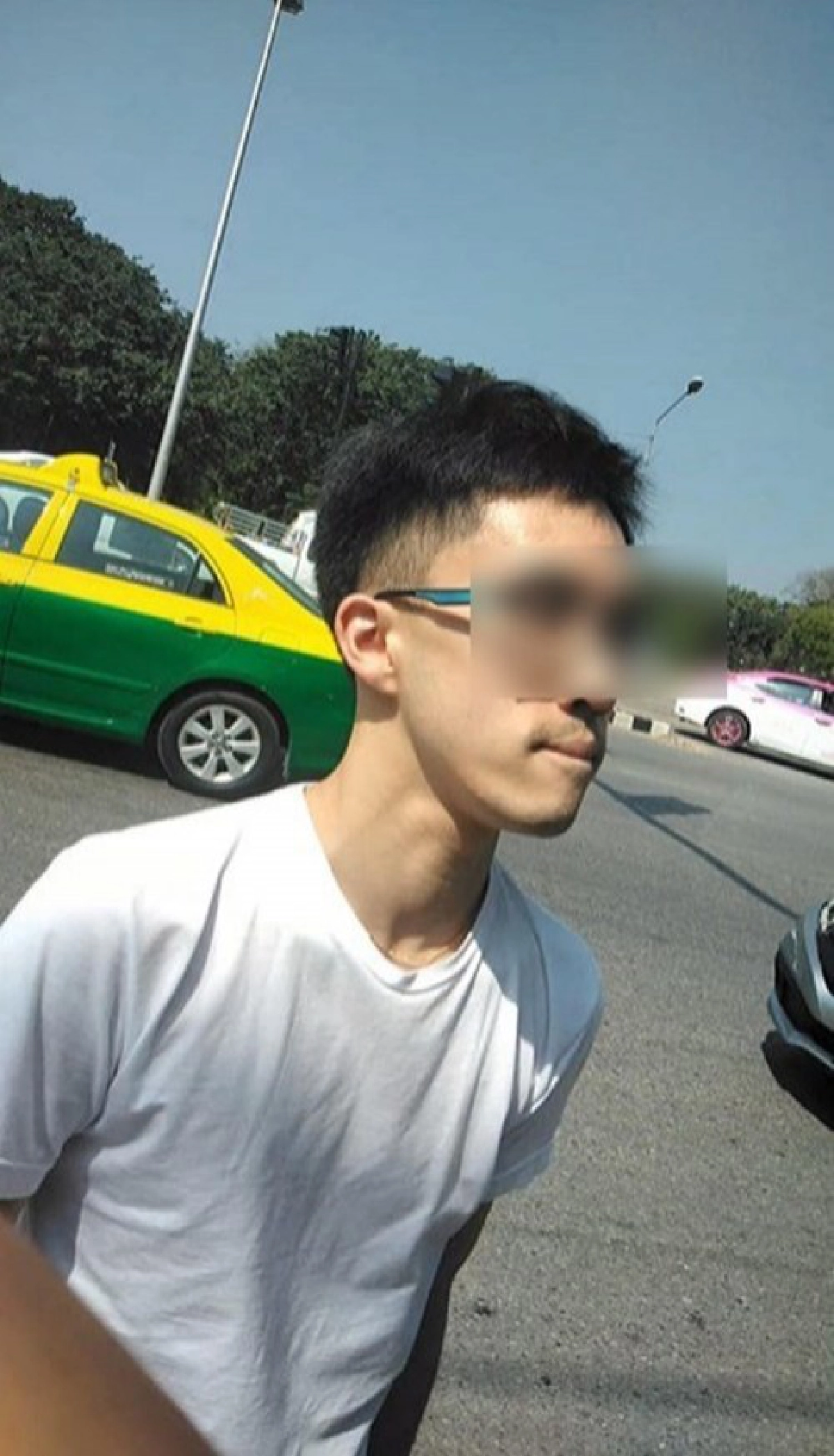 แจ้งเอาผิดหนุ่มแว่นซีวิคหัวร้อน หมิ่นสถาบันเบื้องสูง