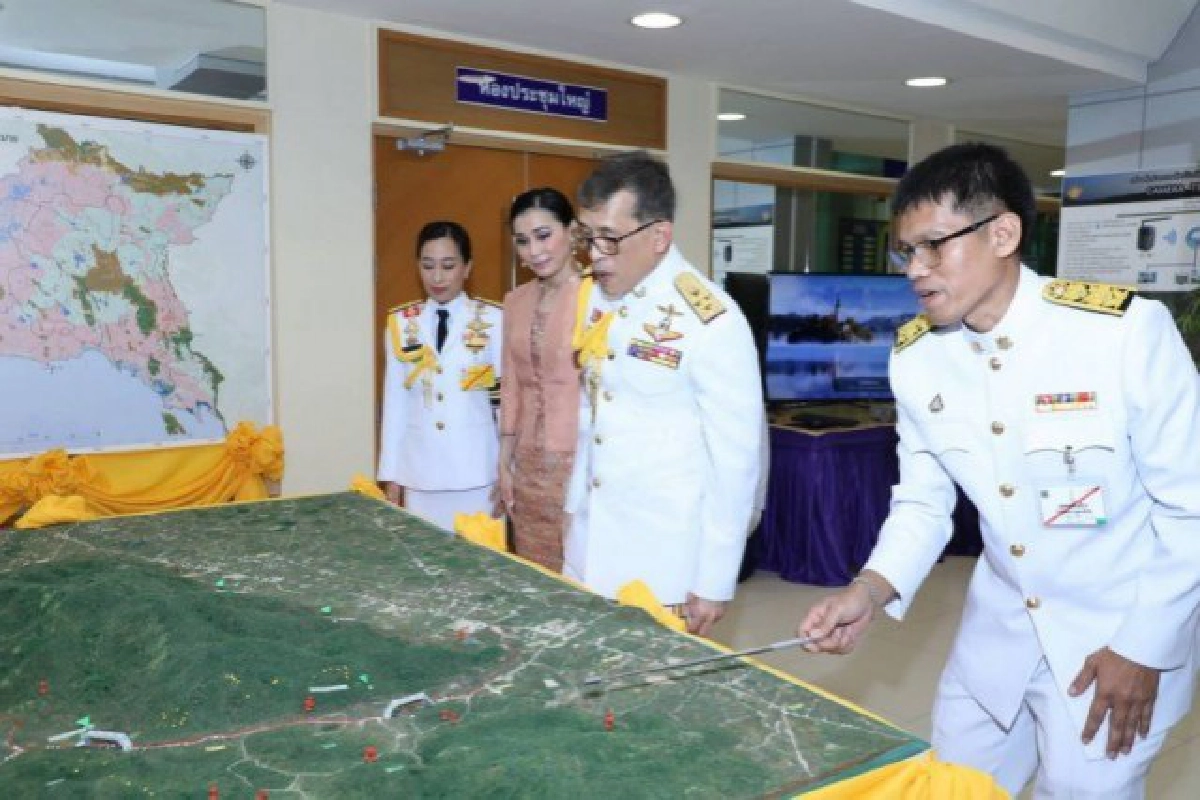 ในหลวง-พระราชินีเสด็จฯทรงเปิดประชุมโครงการพัชรสุธาคชานุรักษ์