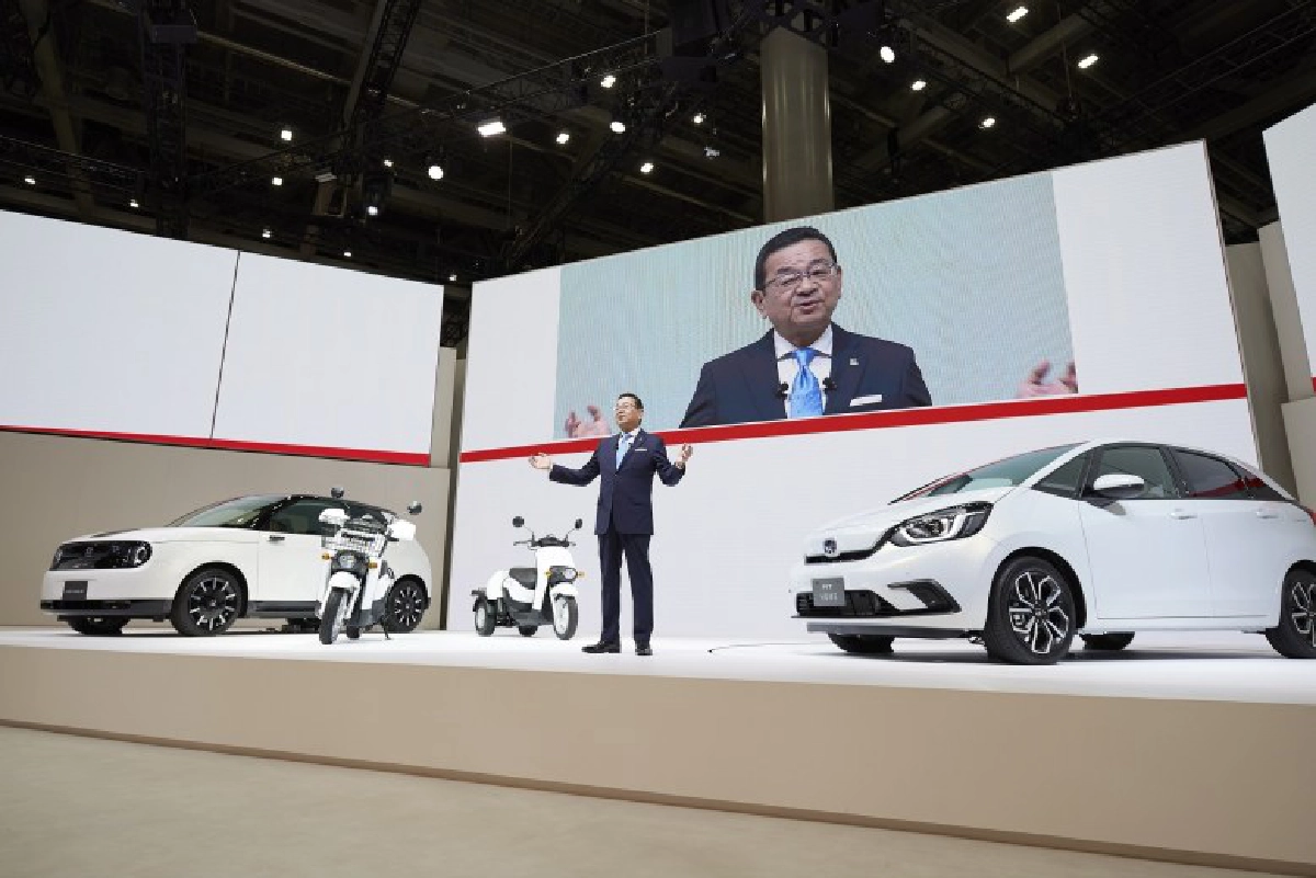 ฮอนด้า ประกาศ อี:เทคโนโลยี