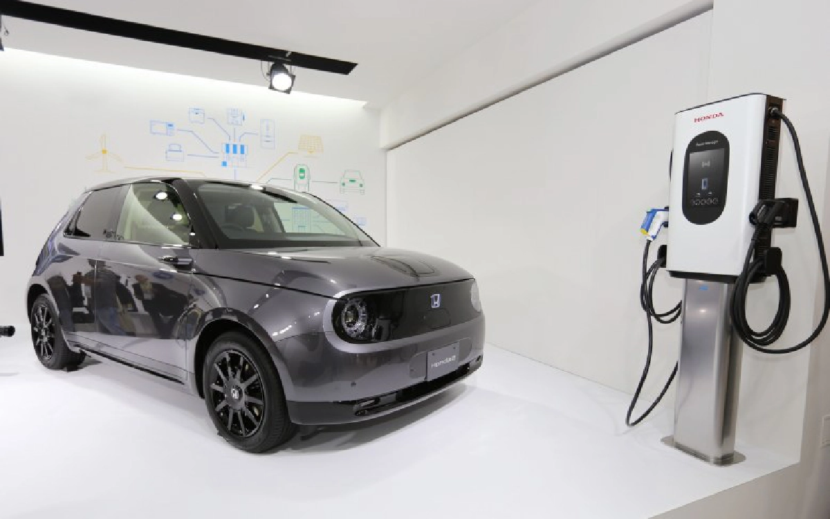 ฮอนด้า ประกาศ อี:เทคโนโลยี