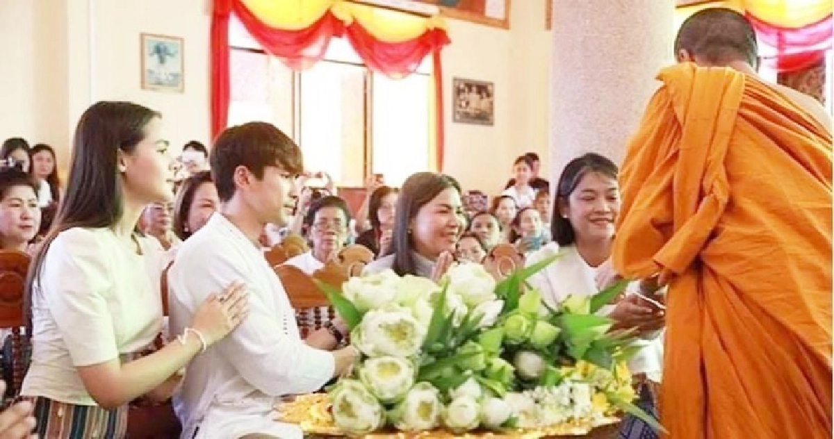 คู่รักสายบุญ ณเดชน์-ญาญ่า เกี่ยวก้อยจัดงานทอดกฐิน