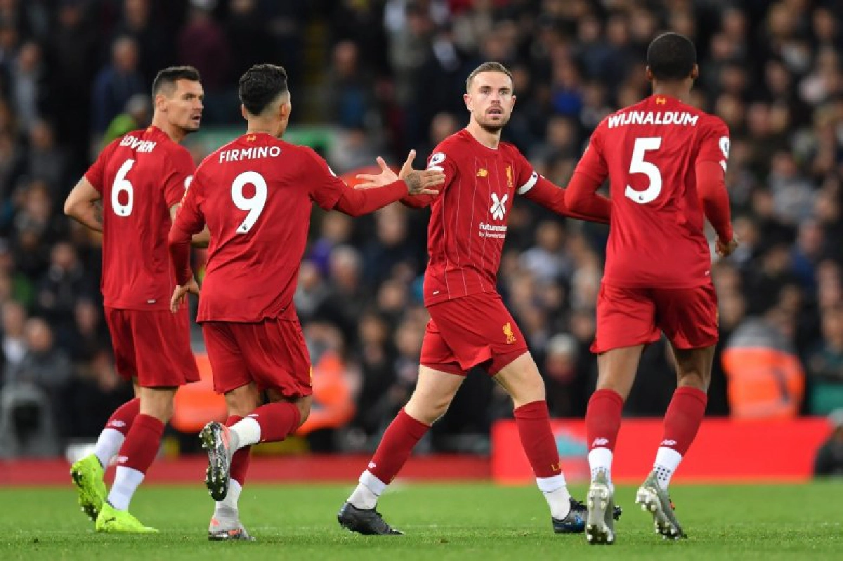 ยังไร้พ่าย!'หงส์'แซงดับ'ไก่' 2-1 รั้งจ่าฝูงพรีเมียร์ลีก