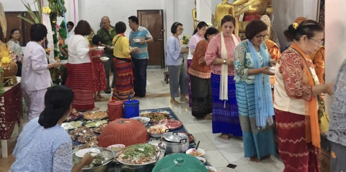 ศิษยานุศิษย์หลั่งไหลร่วมงานบุญทอดกฐินวัดถ้ำแก้วสวรรค์บันดาล