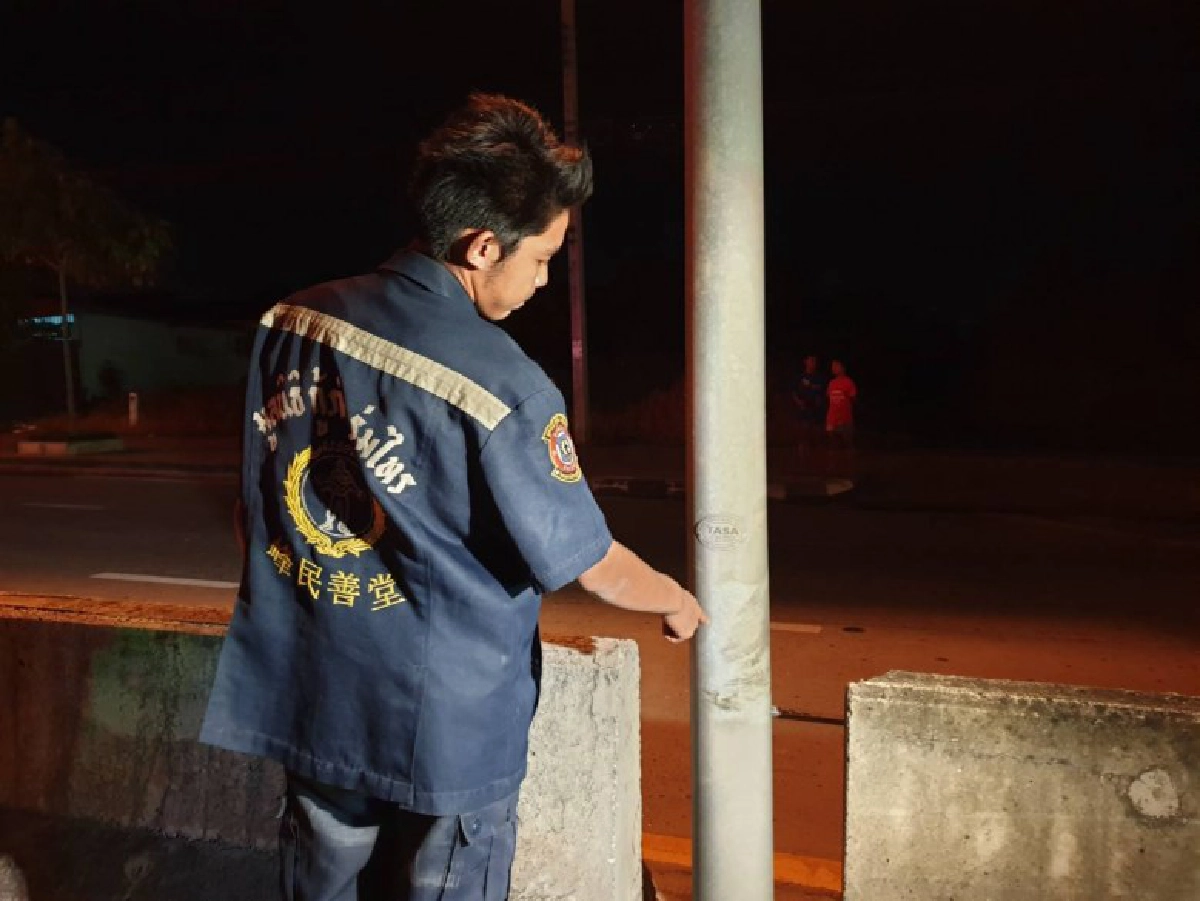 ซิ่งนินจา 1000 ซีซี เสยแท่งแบริเออร์ดับคาที่