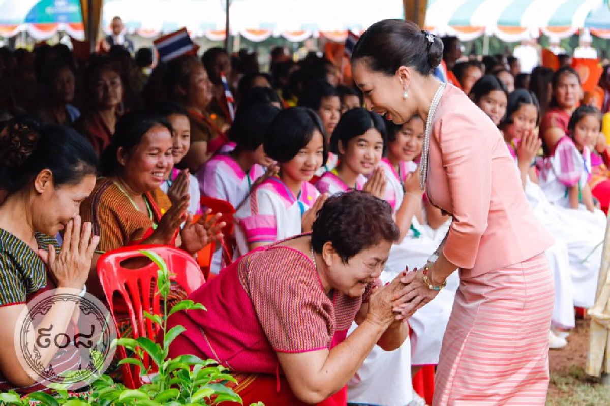 กรมหลวงราชสาริณีสิริพัช ทรงถวายผ้ากฐิน วัดศรีเกษตรารา
