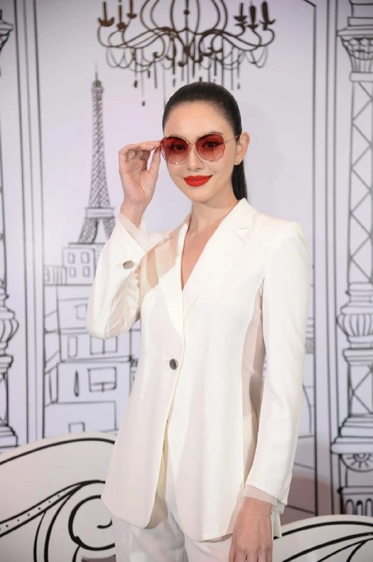 แว่นตาโบลอนเปิดตัวคอลเลคชั่นใหม่ Fall/Winter 2019 