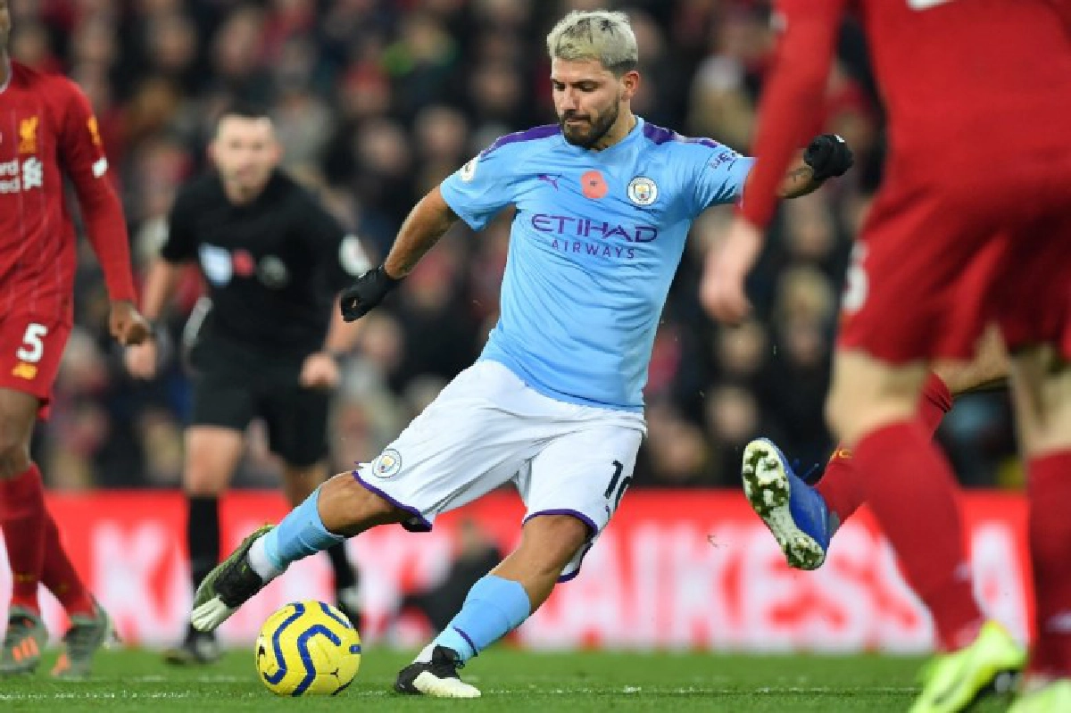 เปิดสถิติสุดแย่ของ 'อเกวโร' ในแอนฟิลด์