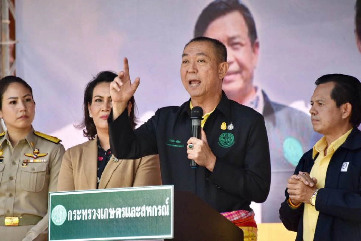 รัฐมนตรีเกษตรฯ มุ่งแก้ปัญหาภัยแล้งให้พี่น้องเกษตรกร