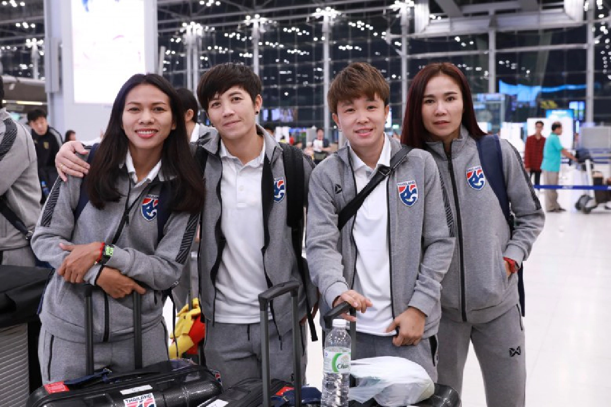 ชบาแก้ว  อุ่นแข้งไต้หวัน 