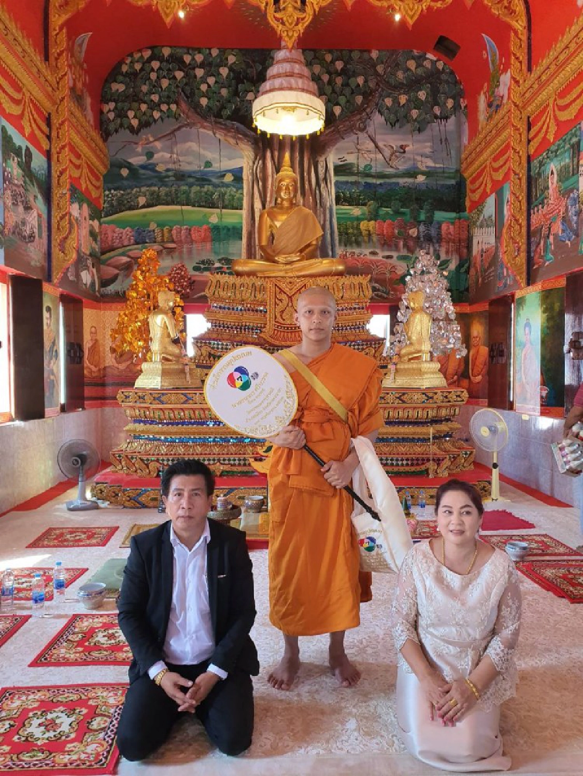  เพื่อนนักแสดง-แฟนคลับร่วมงานบวช 'โหน' คับคั่ง