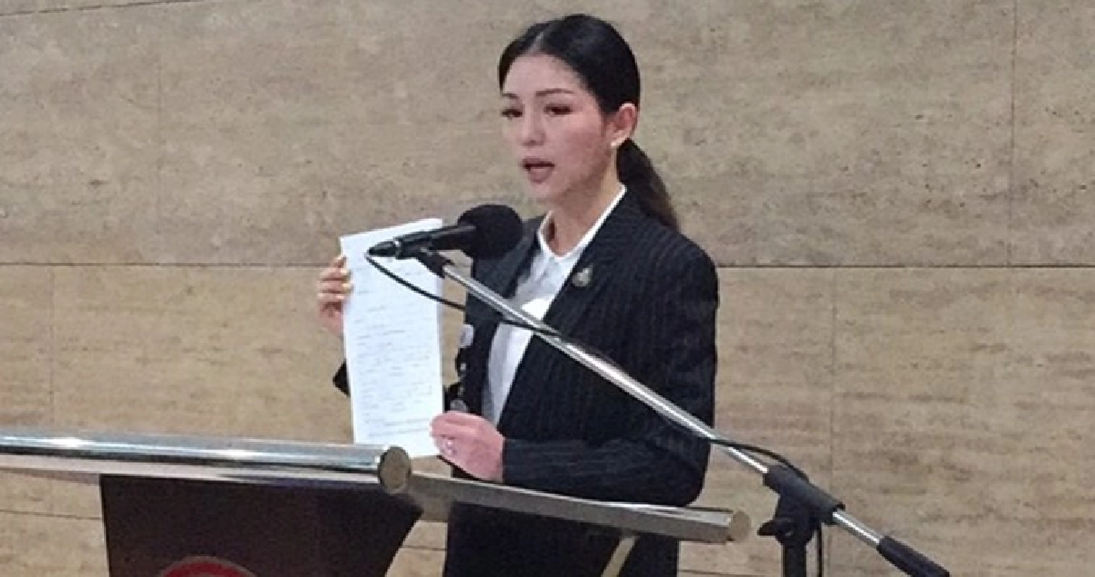 มาดามเดียร์ ฟ้องช่อหมิ่นประมาทกล่าวหาแทรกแซงสื่อ