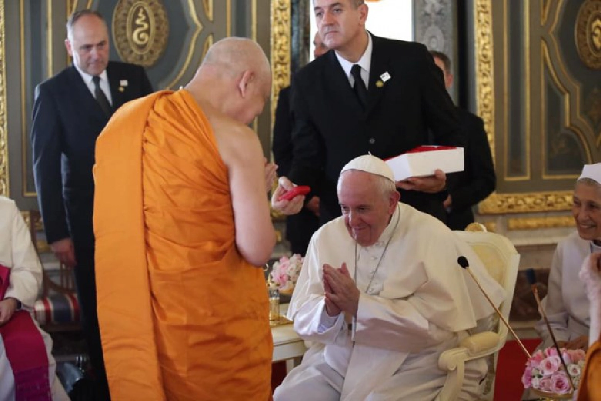 สัมพันธภาพ 2 ผู้นำศาสนา สุดงดงามยิ่ง