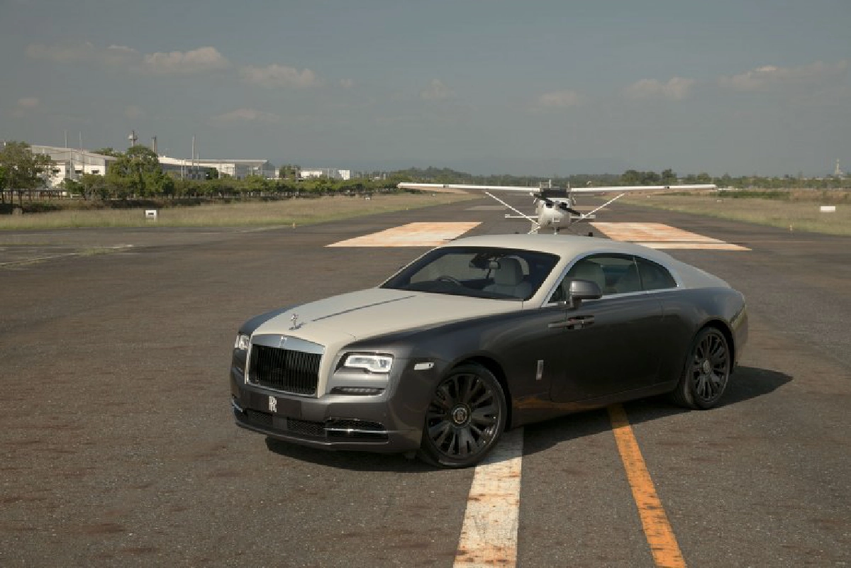  'เรธ อีเกิล 8' สปอร์ตคูเป้แพงที่สุด! หนึ่งเดียวในสยาม