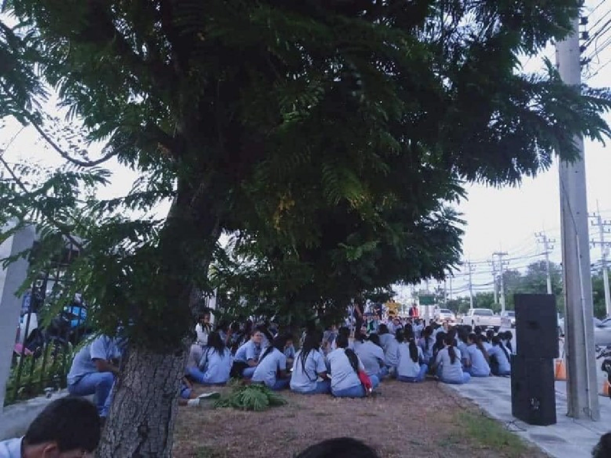 เครียด พนง. บ.อะไหล่รถยนต์ ถูกต่อรองโบนัสน้อยกว่าเดิมเท่าตัว