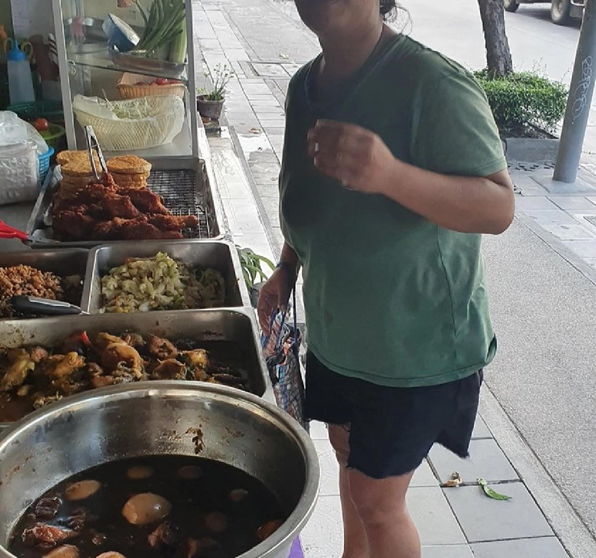 สะเทือนใจ สองผัวเมียมีเงิน 20 บาท ขอซื้อข้าวเปล่าราดน้ำแกง