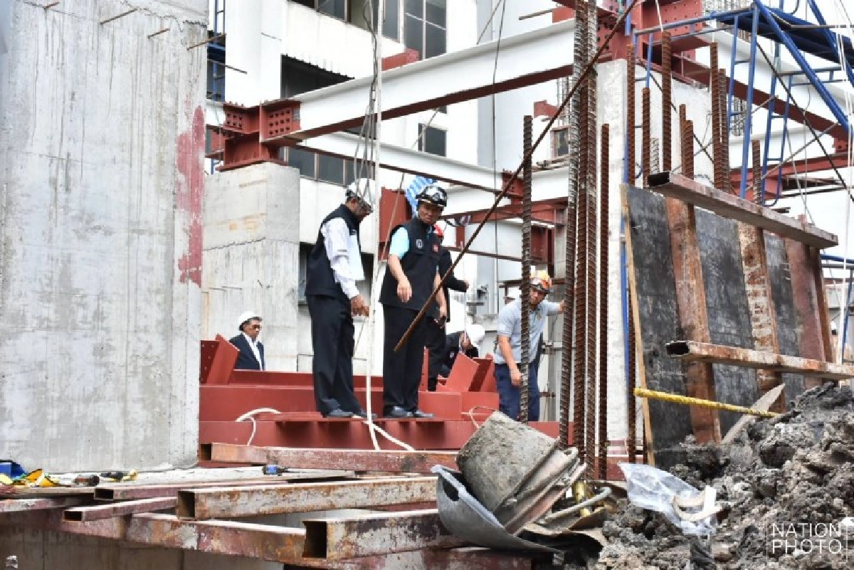 วสท. ตรวจไซต์ก่อสร้างเครนชักรอกทับคนงานเจ็บ 3