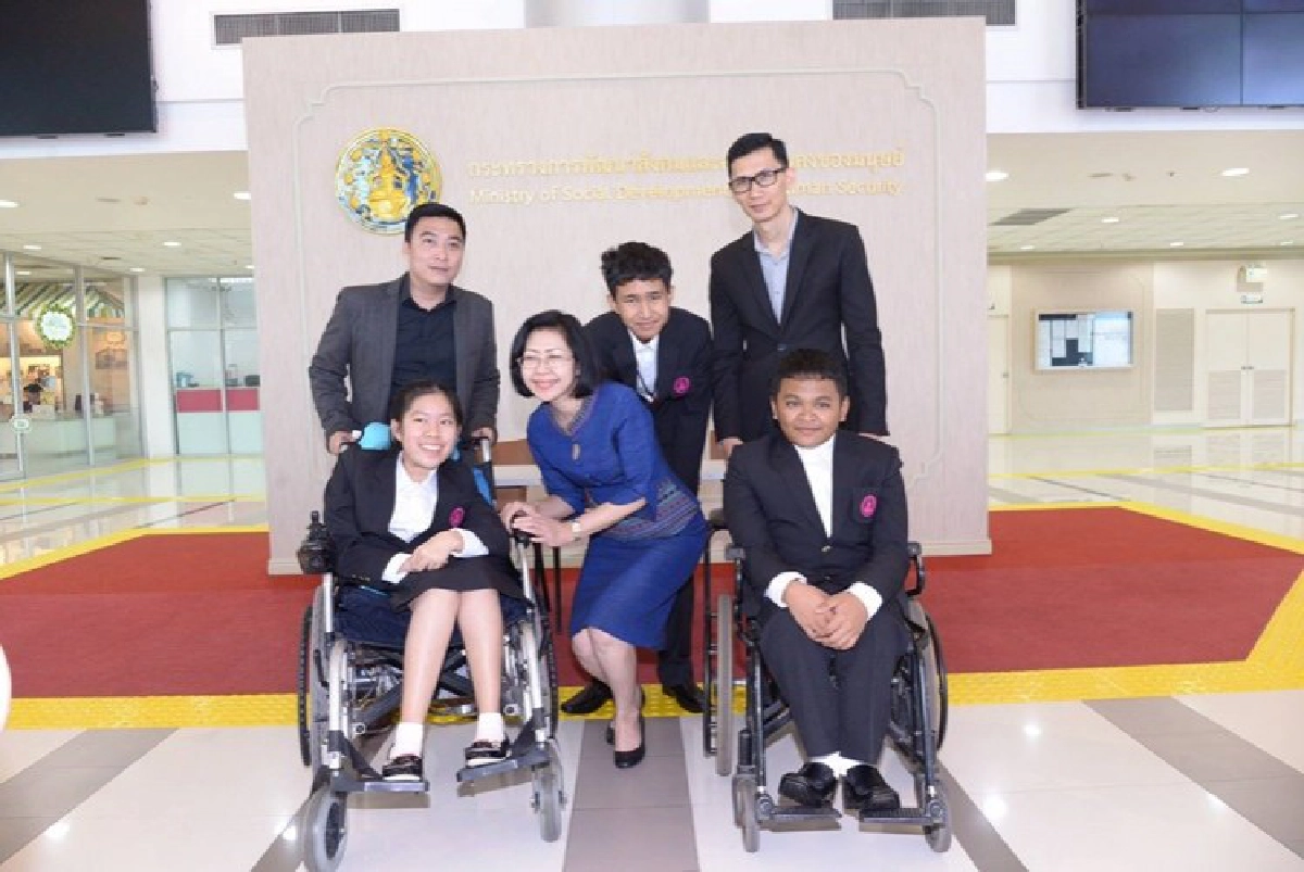 ร่วมส่งแรงใจเชียร์ ผู้แทนเยาวชนพิการไทย 