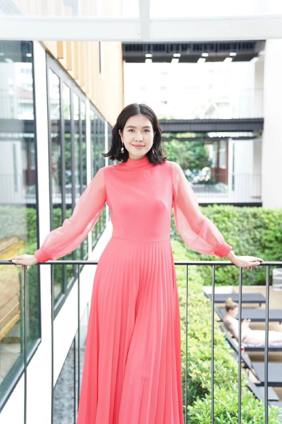 เครื่องสำอางน้องใหม่เติมเต็มสวย