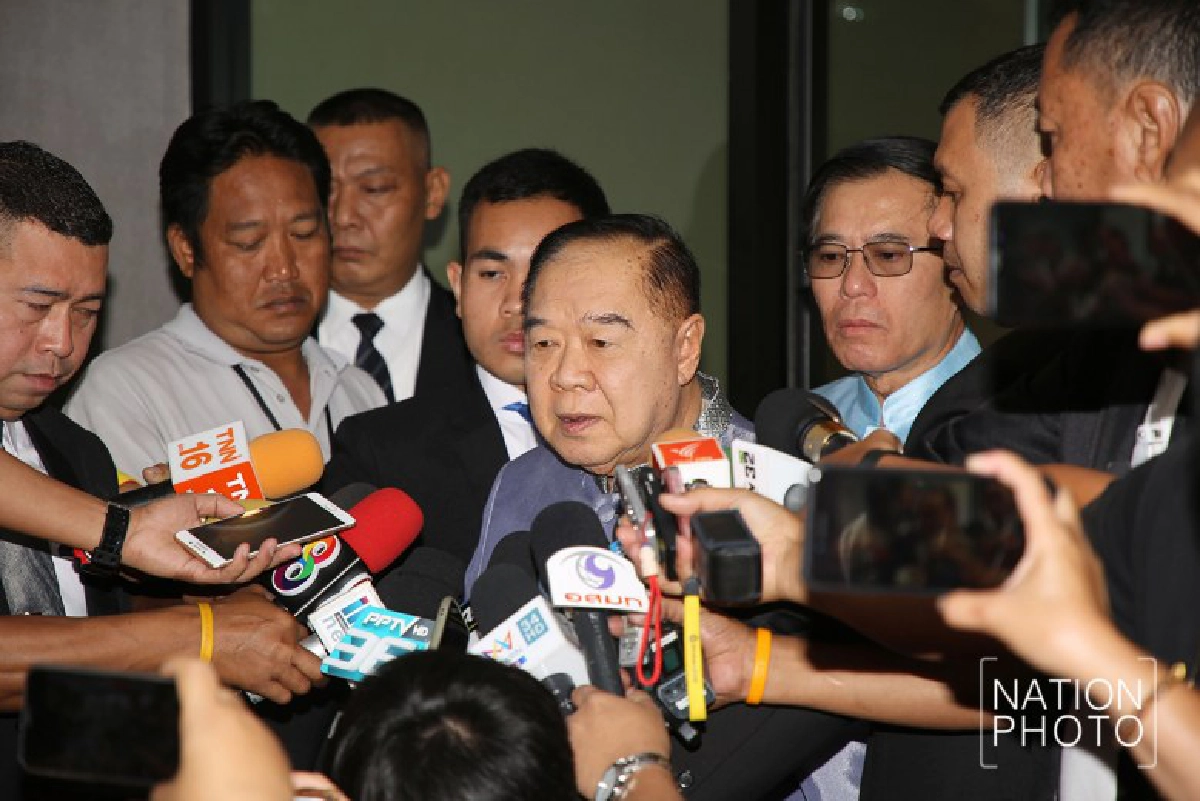 พปชร.ชิงประธานกมธ.แก้รธน.แข่ง มาร์ค