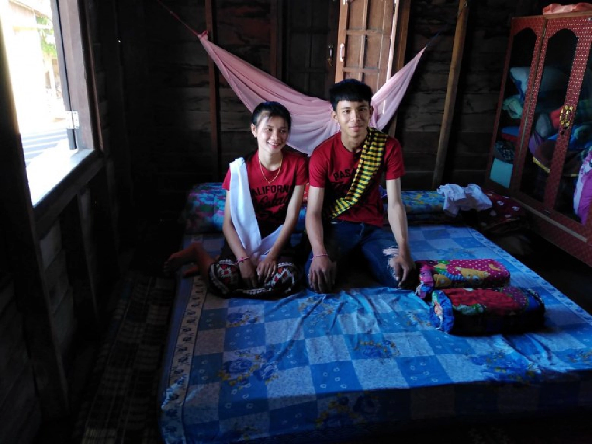 หนุ่มสาวพบรักในเกม ก่อความสัมพันธ์ถึงขั้นแต่งงาน