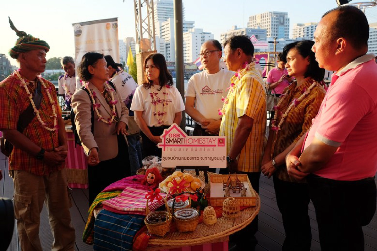 'น้ำหวาน-เฟี้ยวฟ้าว' นำทัพดารา เปิดตัวในฐานะคู่หูบัดดี้ชุมชน